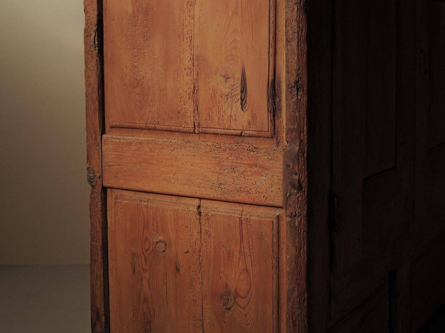 Art-Popular furniture in pine and larch, Lozère, 19th century