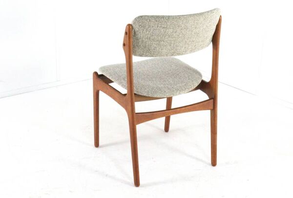Ensemble de 4 chaises Erik Buch pour O.D. Møbler modèle 49 - nouvelle tapisserie