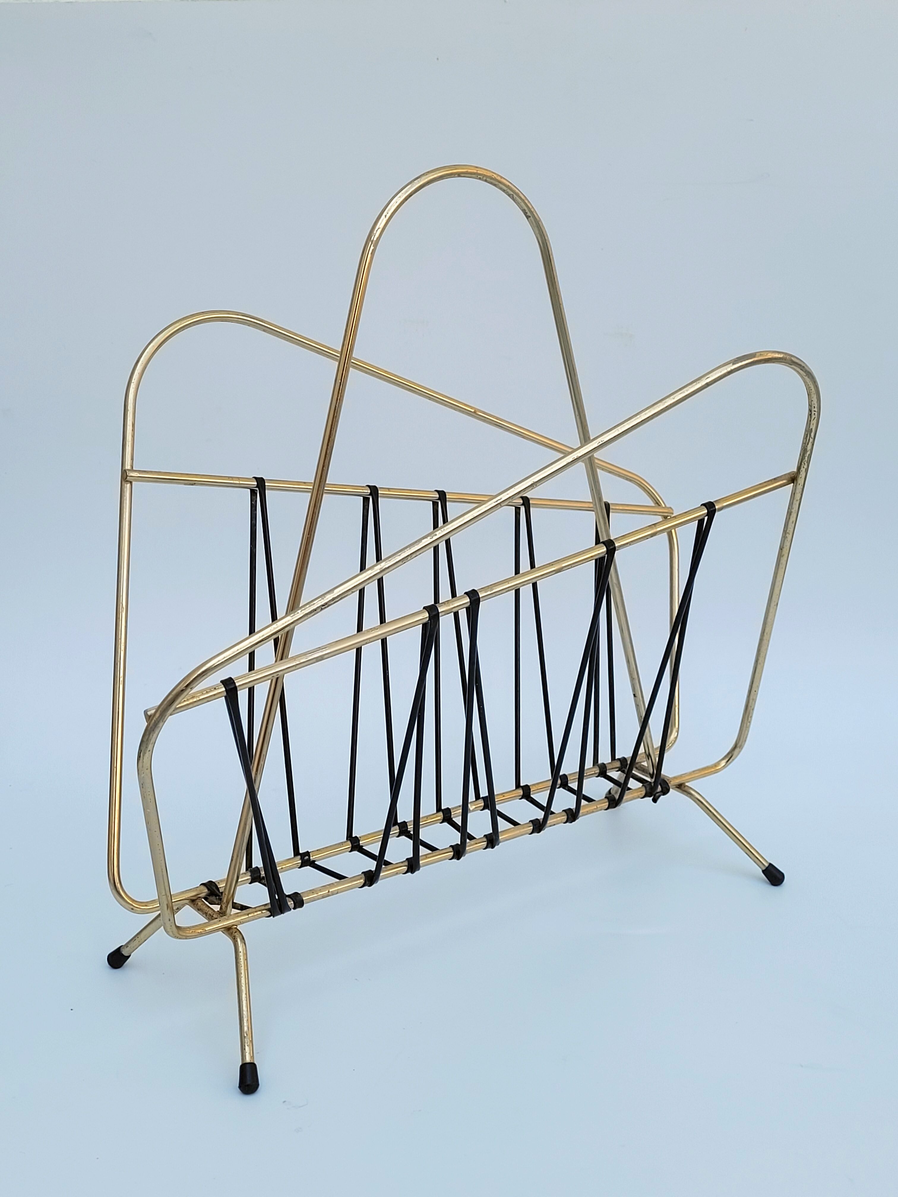 Magazine holder vintage brass wire and scoubidou 1950
