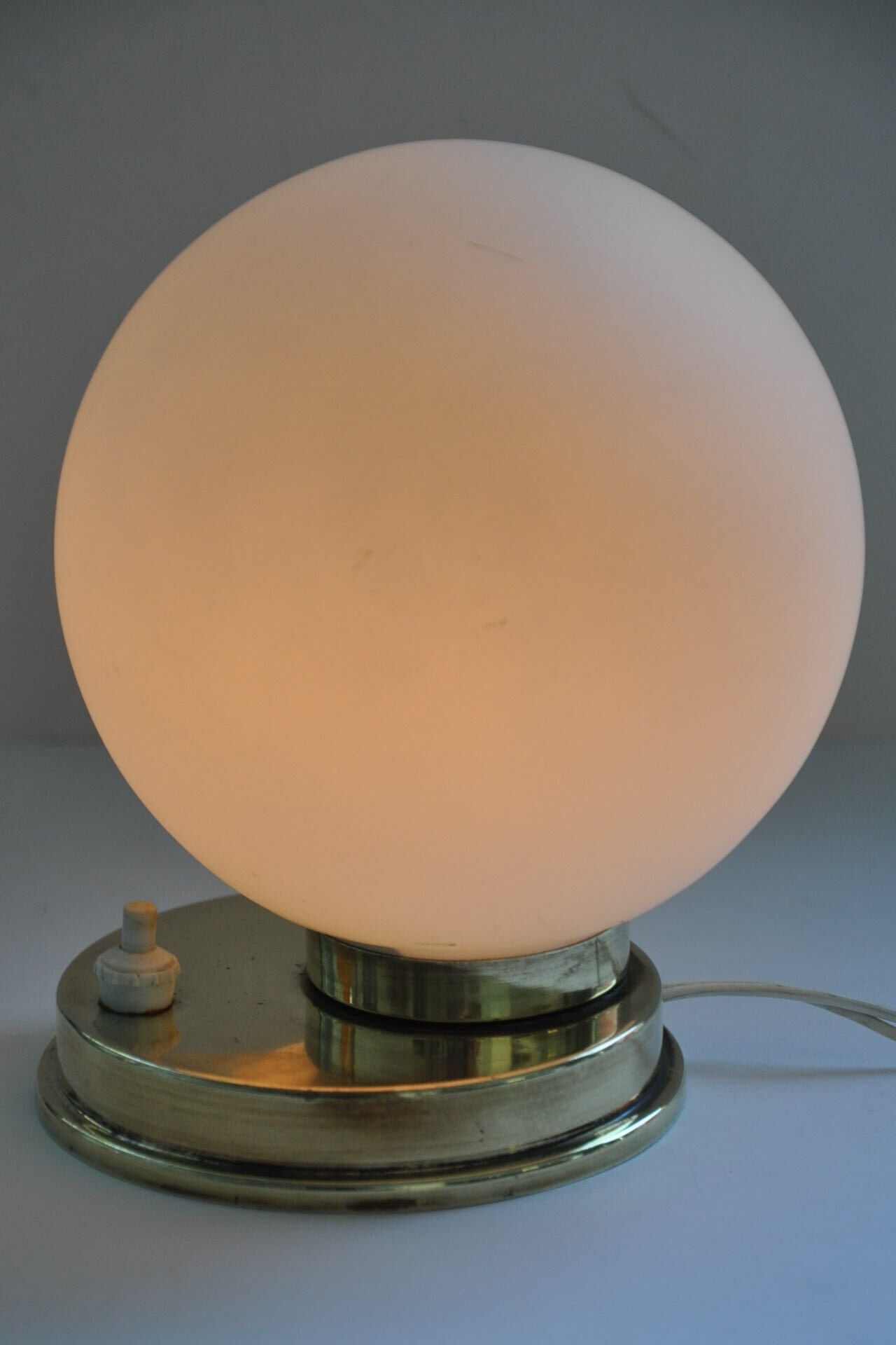 Brass lamp 50s opaline