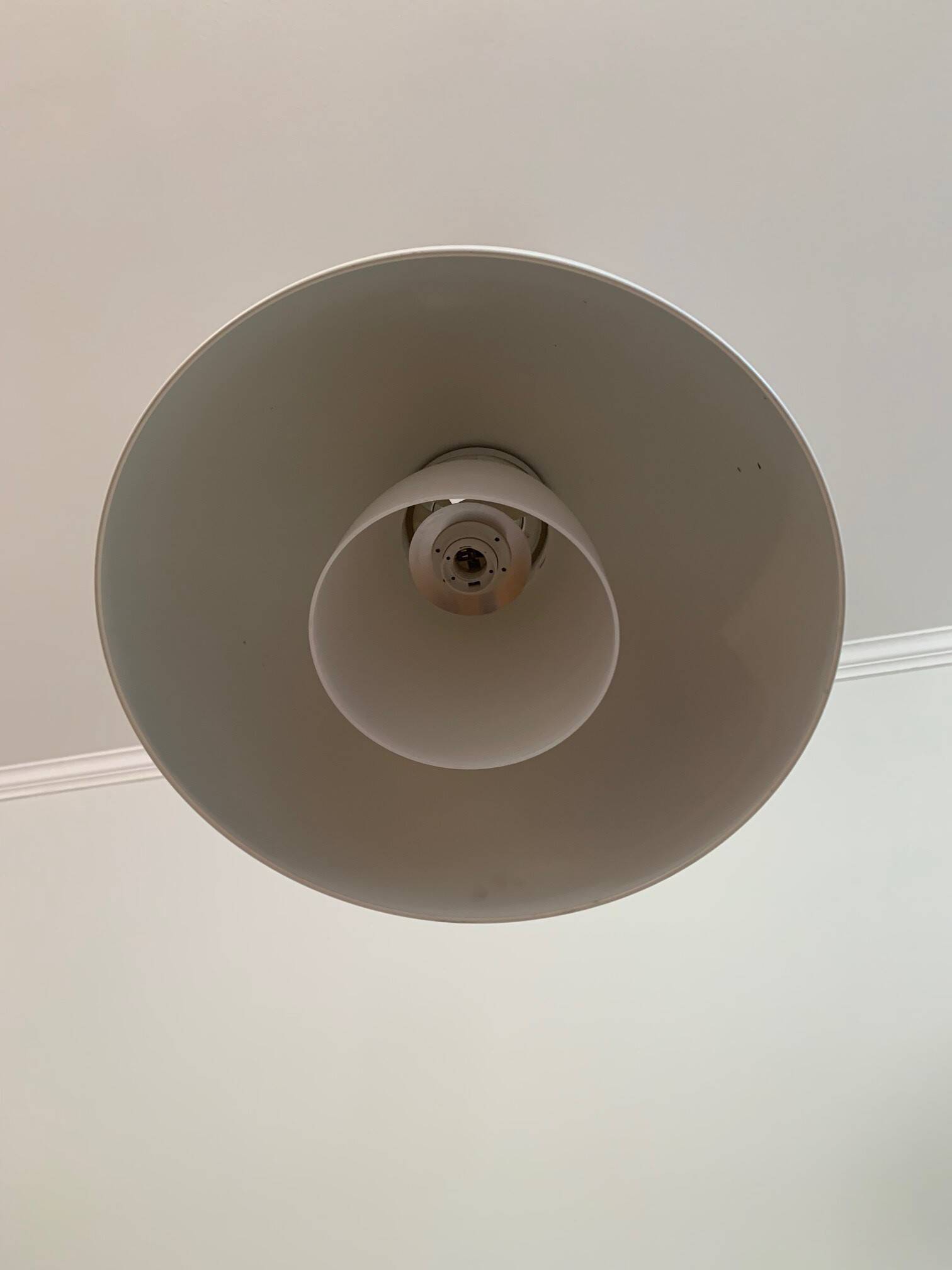 suspension métal blanche - Suède années 80/90
