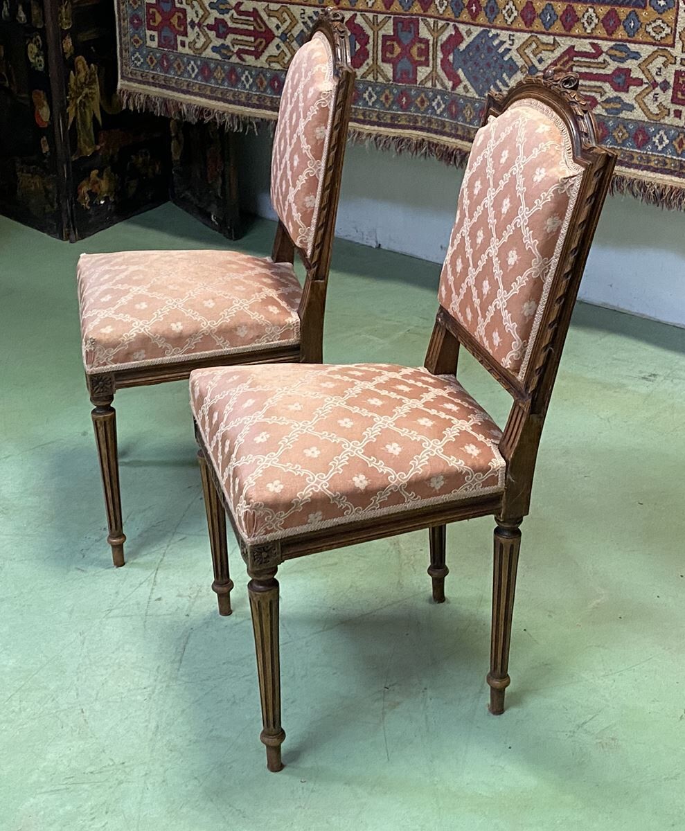 Pair of Louis XVI chairs early 20th in ground beech