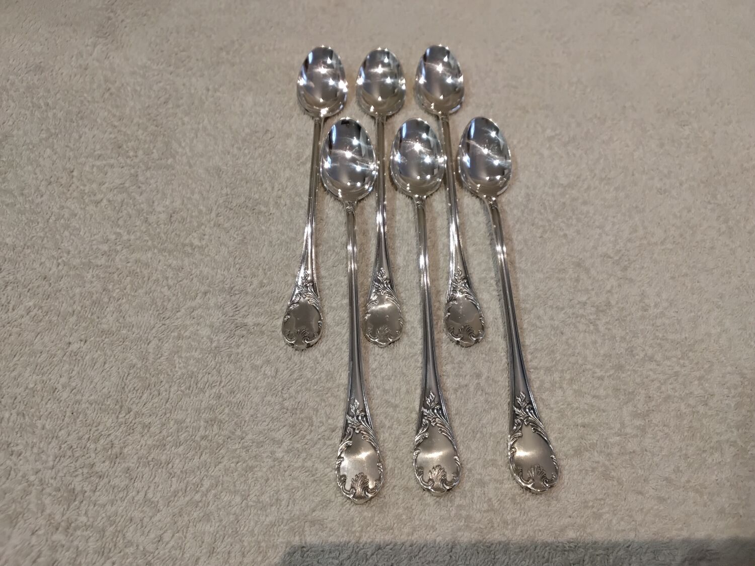 6 silver-plated metal dessert spoons by Christofle Marly, 19.6 cm.