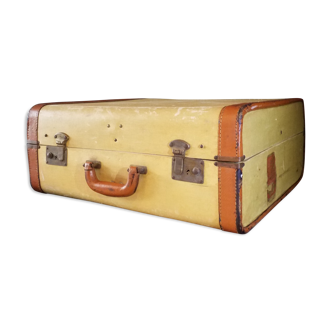 Old suitcase