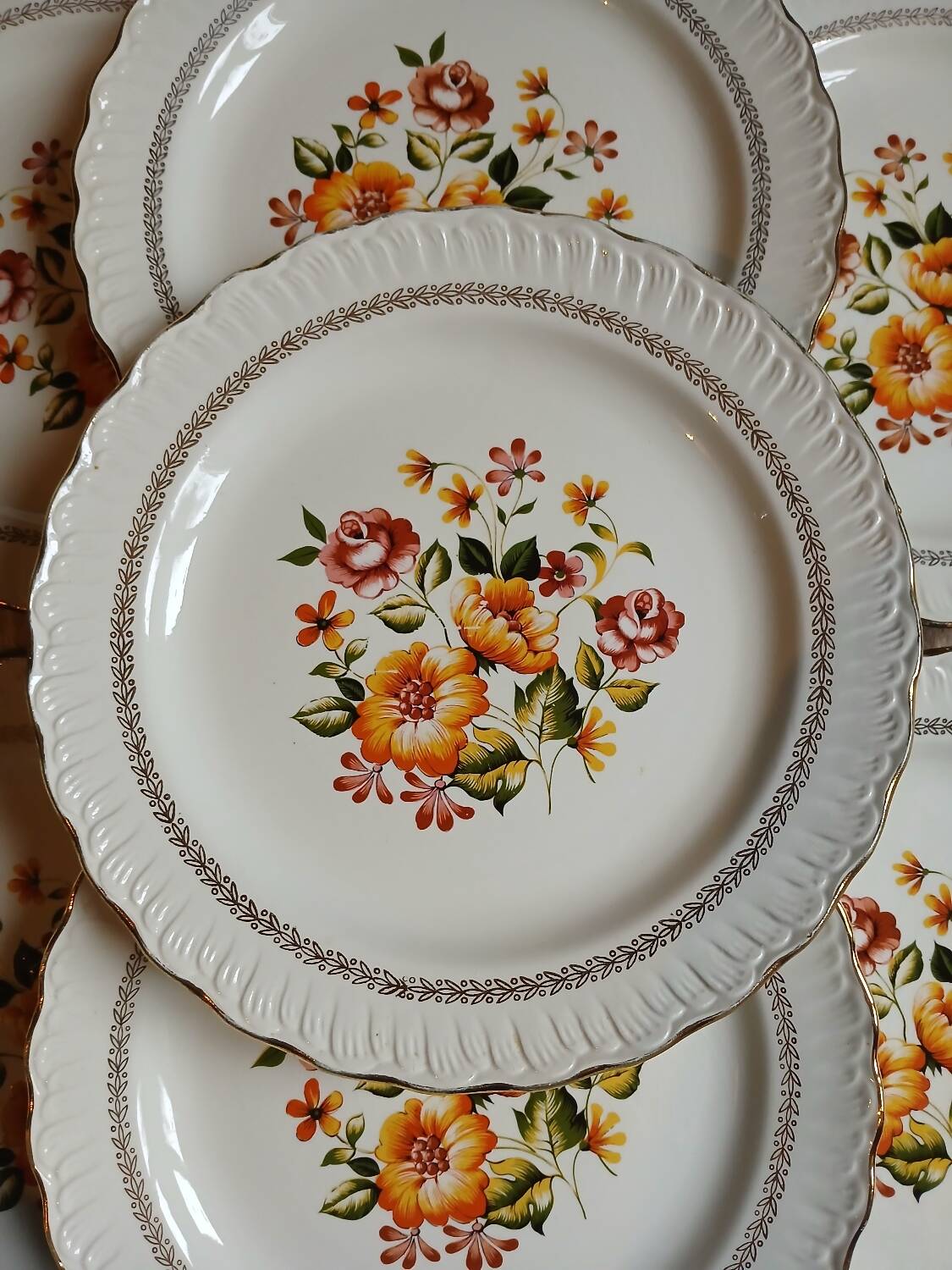 12 antique flat plates "Capri"