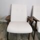 Paire de fauteuils par Jaroslav Smidek restaurés