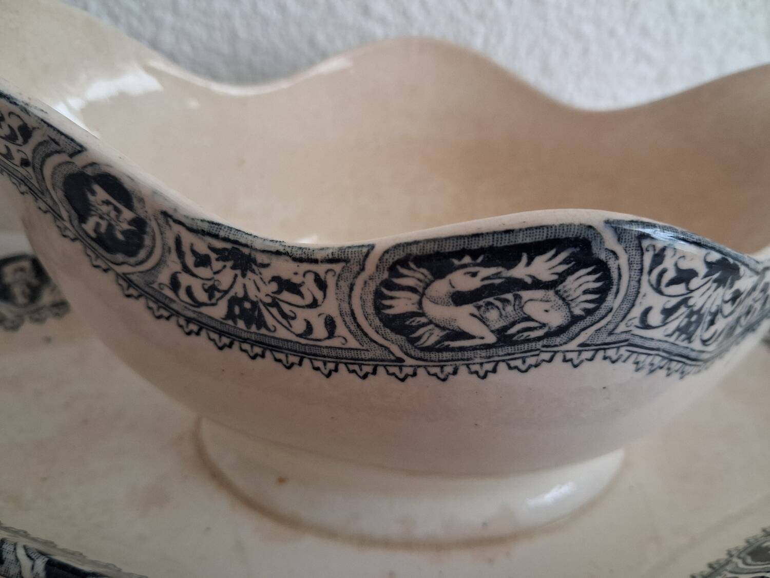 Saucière Terre de Fer Salins Francois 1er
