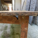 Farm table