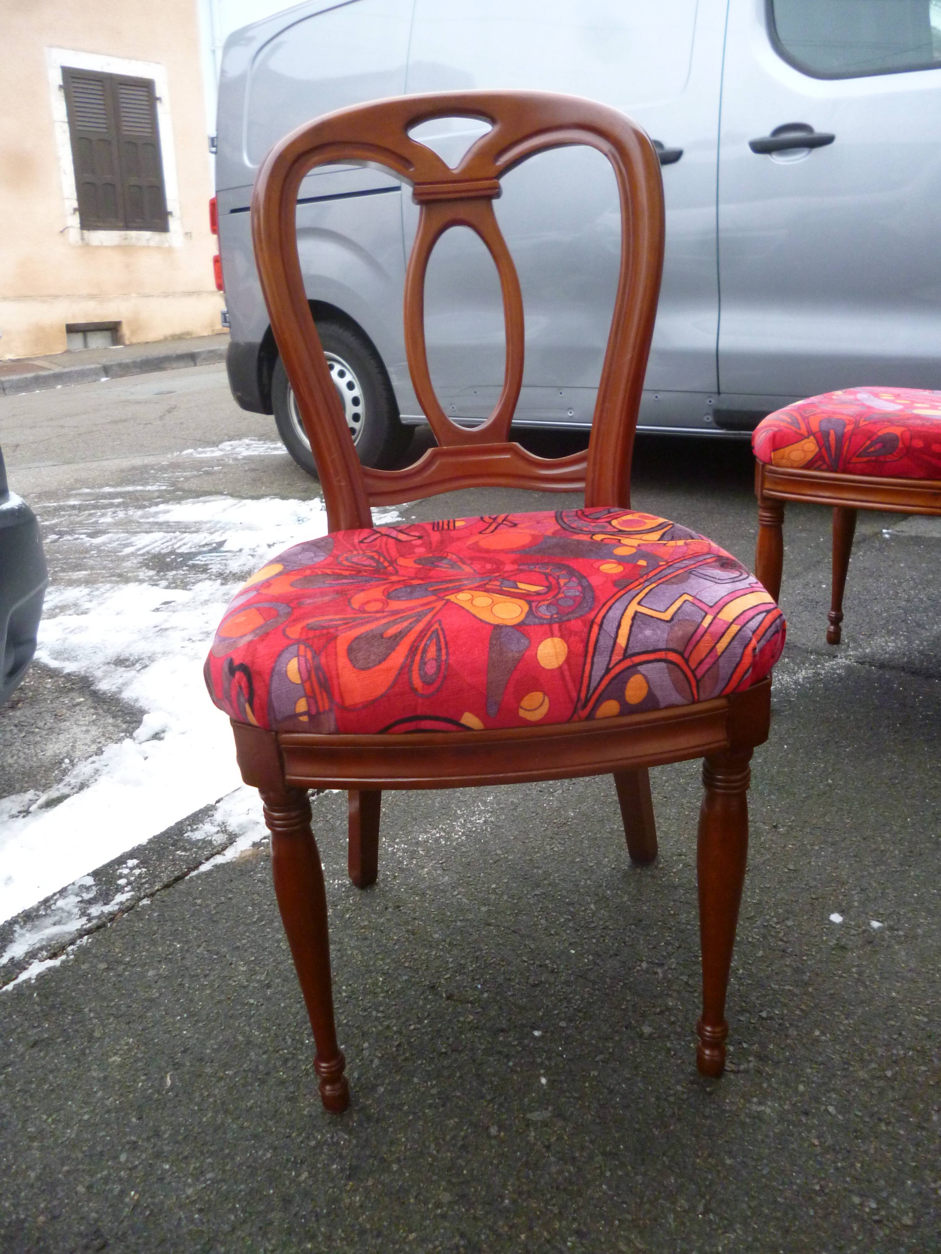 Suite of 6 Louis Philippe style cherry chairs
