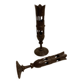 Paire de bougeoirs en bois