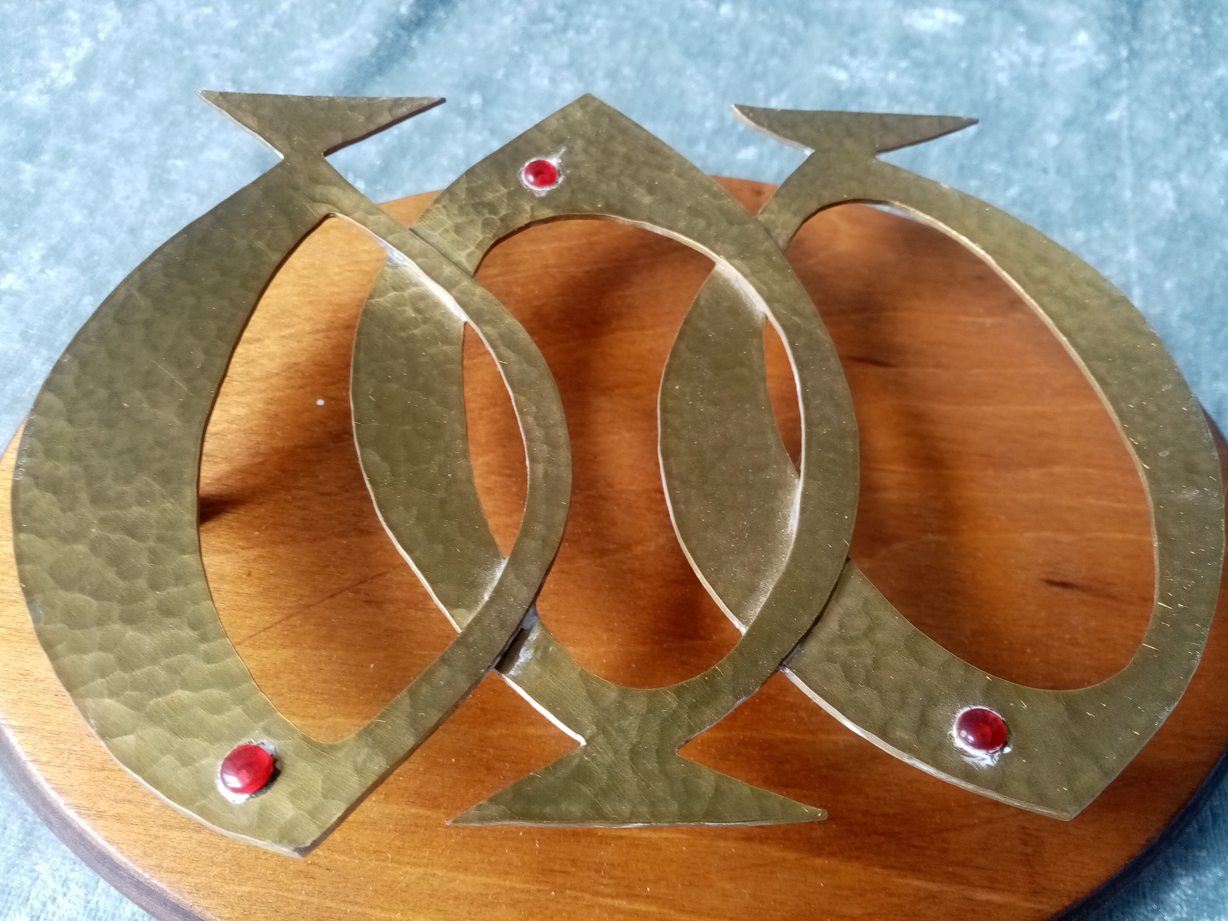 Wall decoration in low relief of fish stylises 70 years