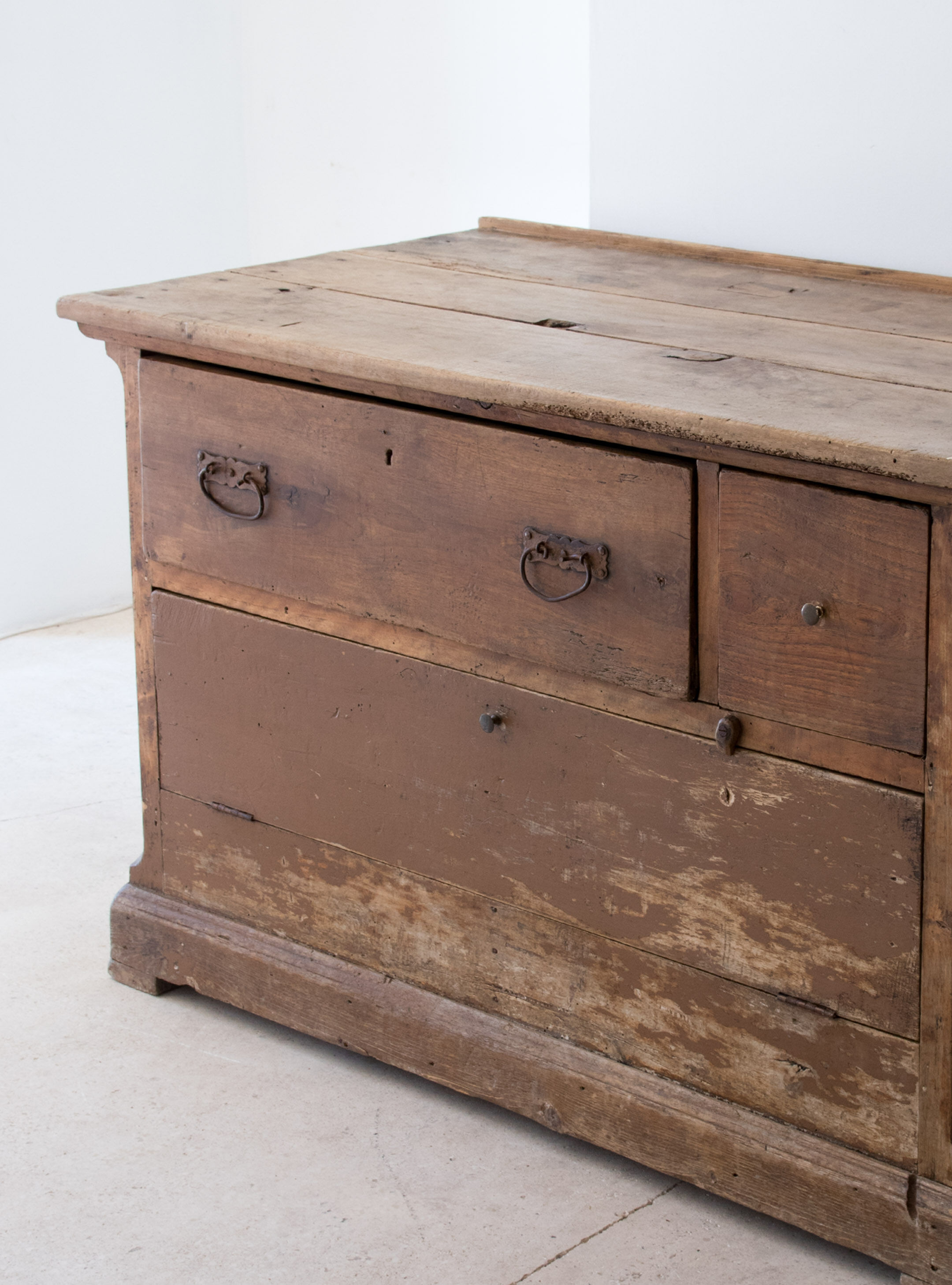 Antique italian kirchen cabinet xix century