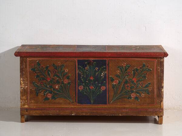 Antique wedding chest with polychrome floral motifs (circa 1860) #104