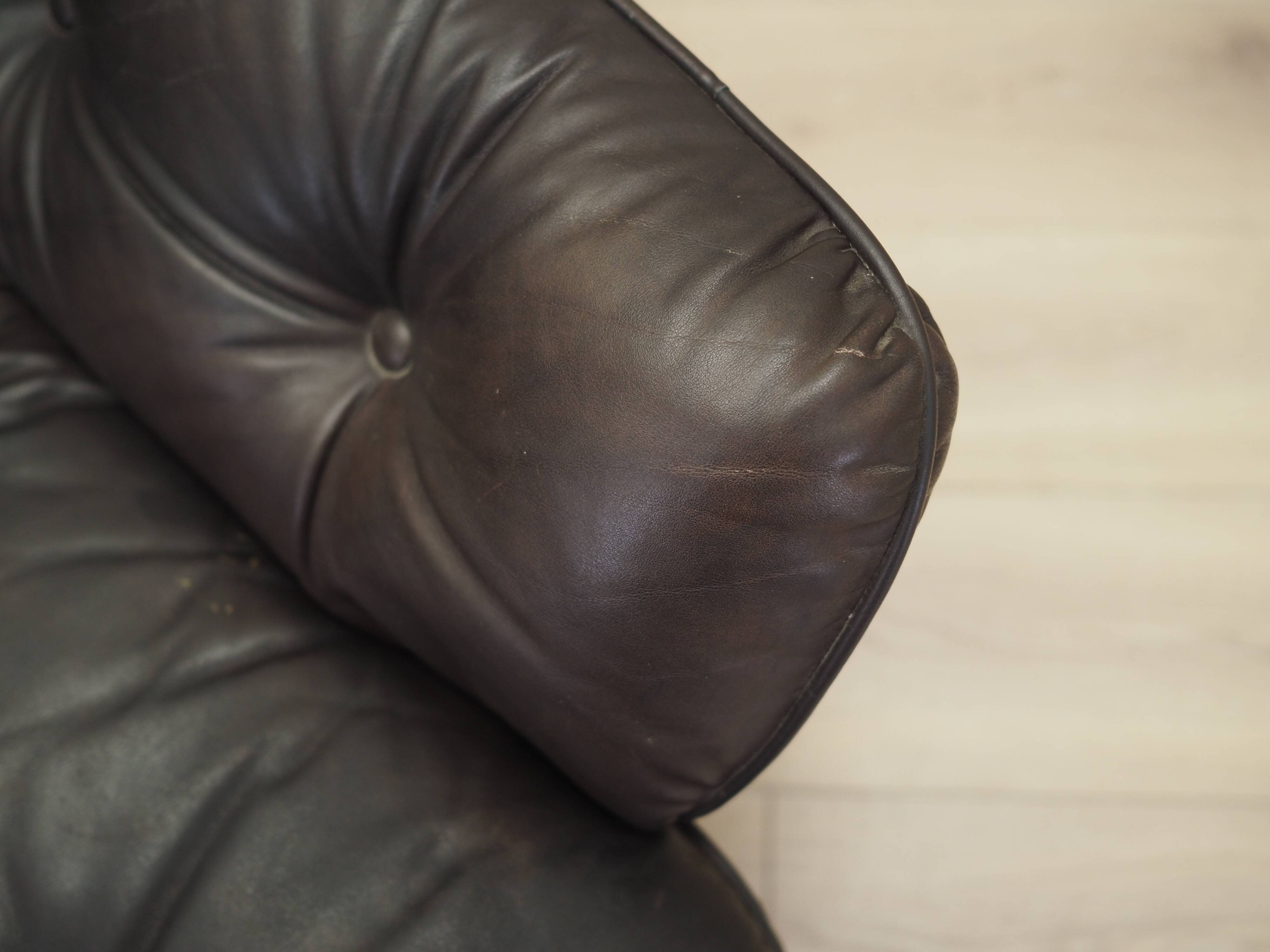 Armchair with castors, Italian design, 1970s, production: Italy