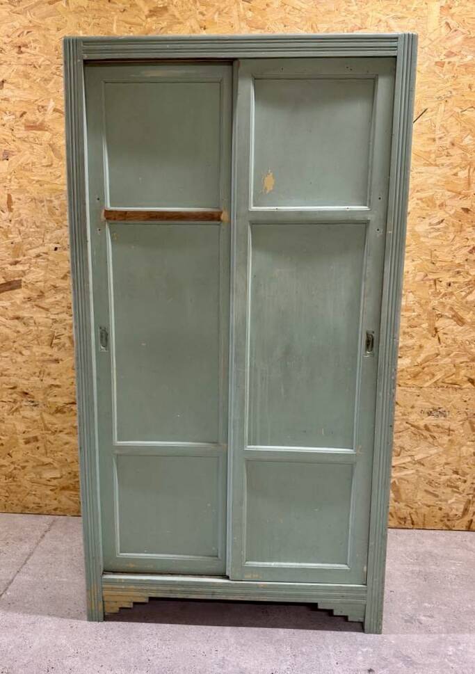 Parisian wardrobe with 2 sliding doors