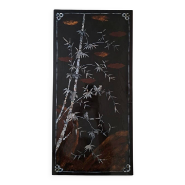 Panneau décoratif vietnamien laqué noir et nacre, vers 1950-1960