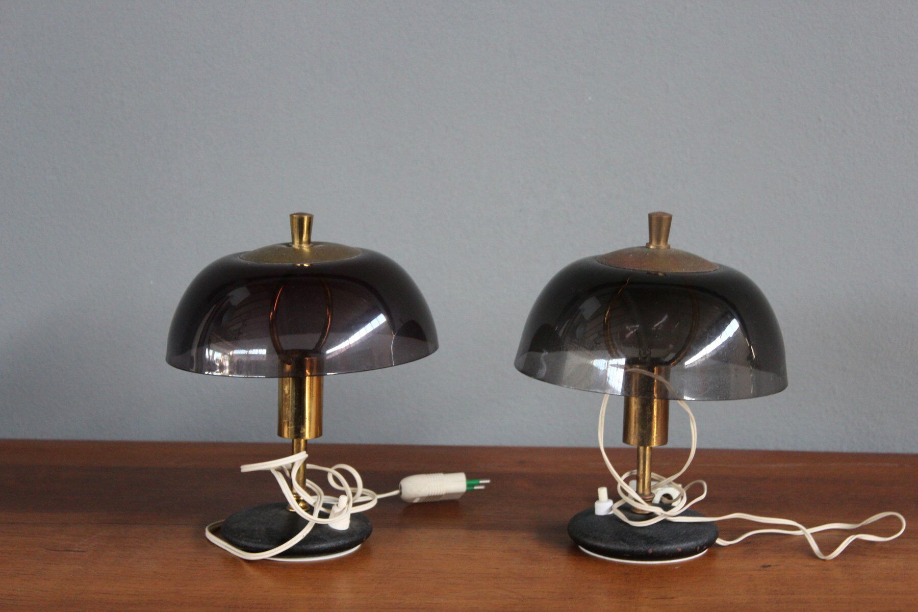 Mmid-century desk lamps in Plexiglas and brass Italy 1960s