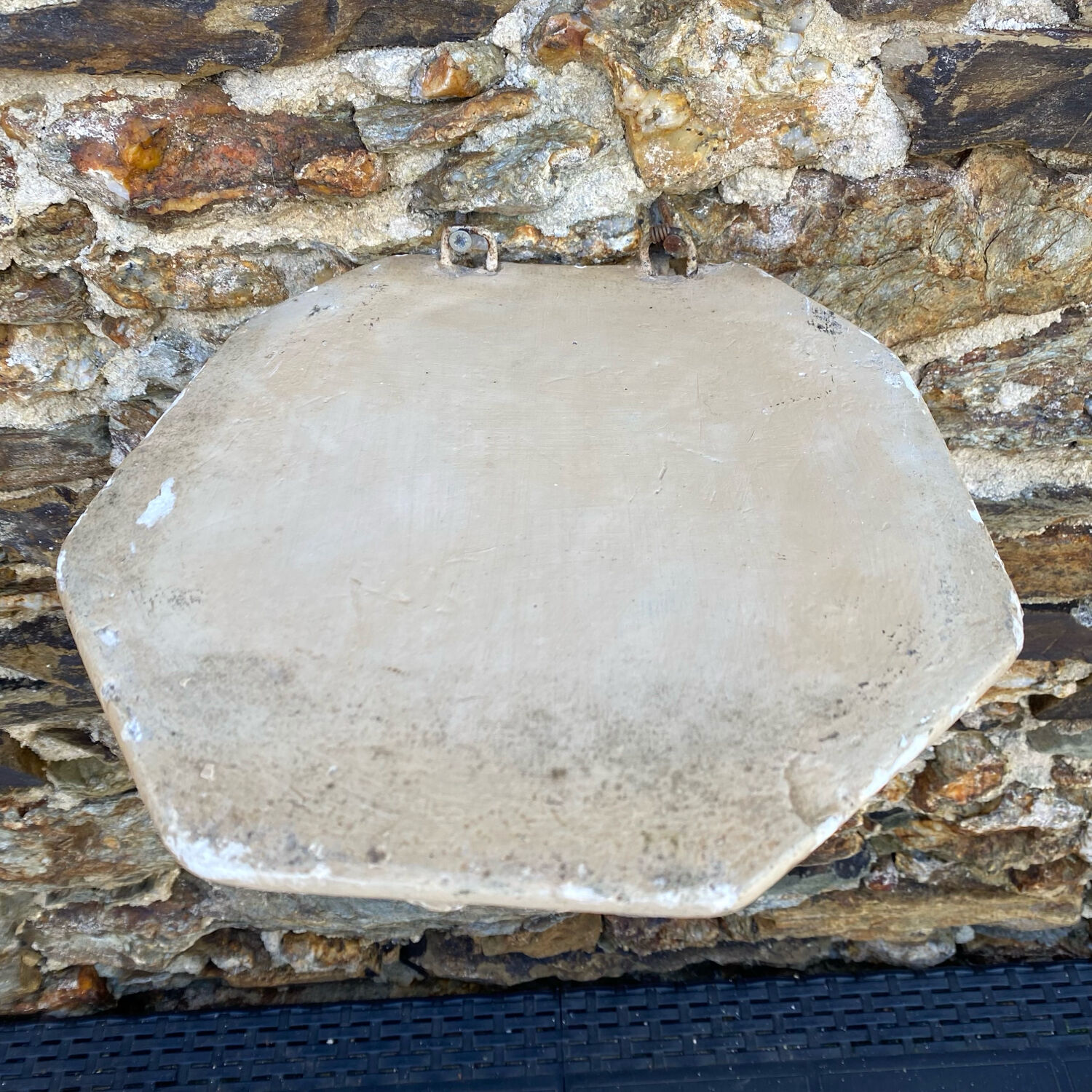 Old plaster wall console