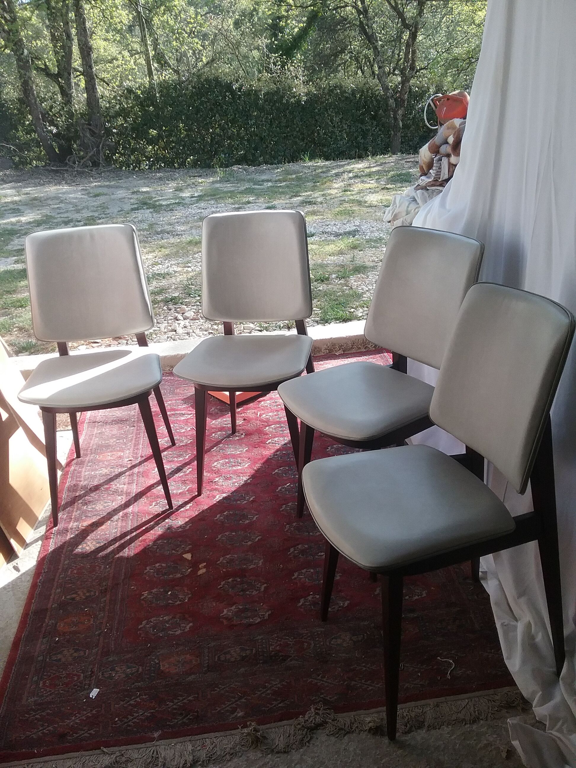 4 vintage chairs