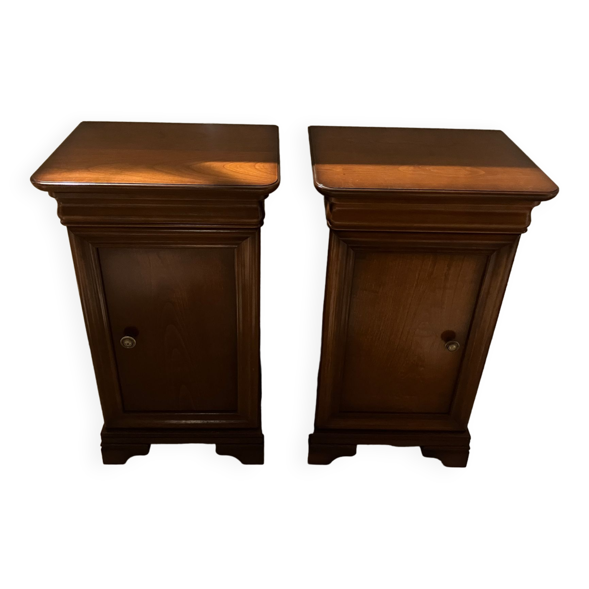Pair of bedside table