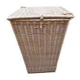 Wicker basket or laundry basket