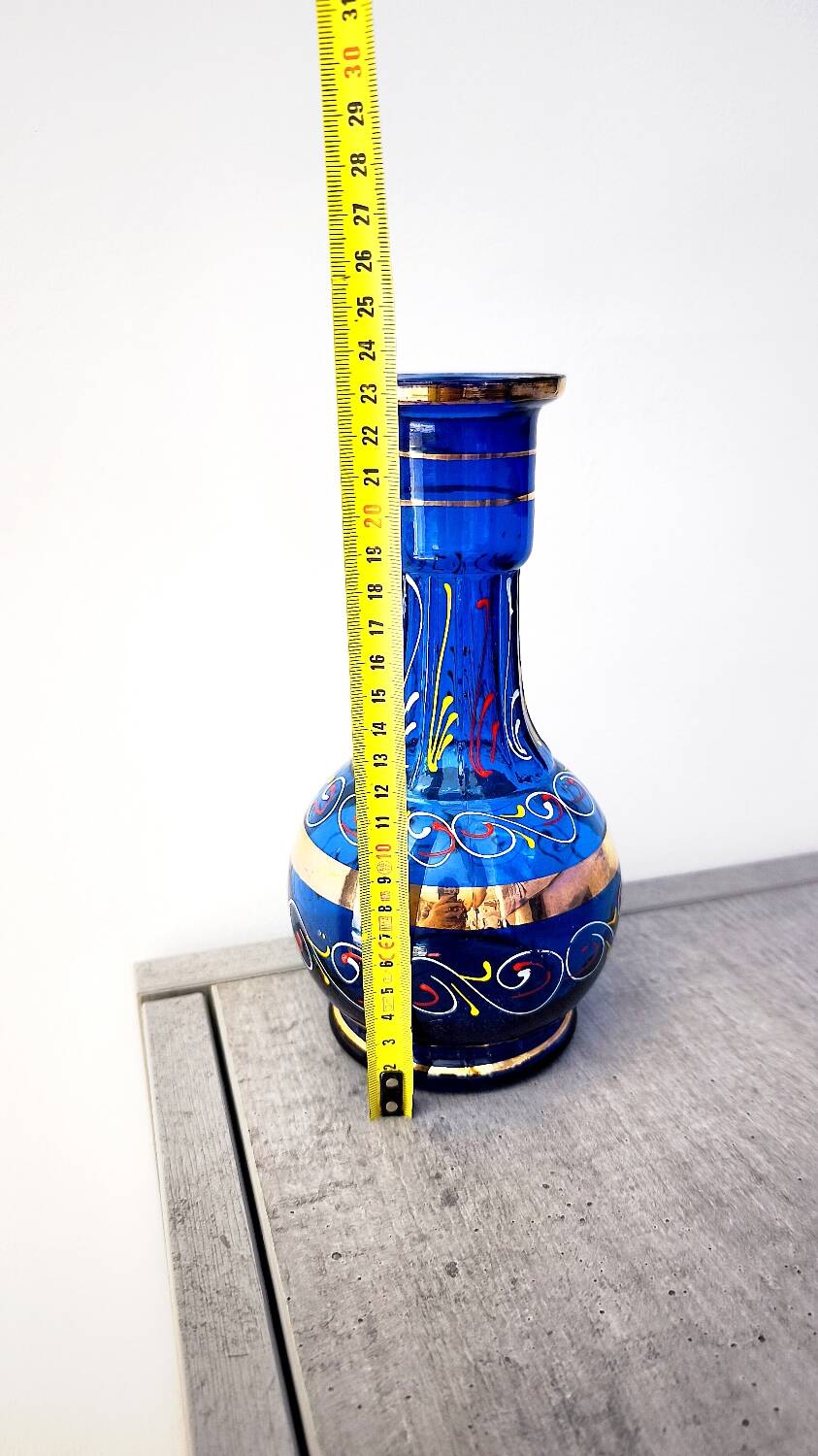 Vase en verre bleu