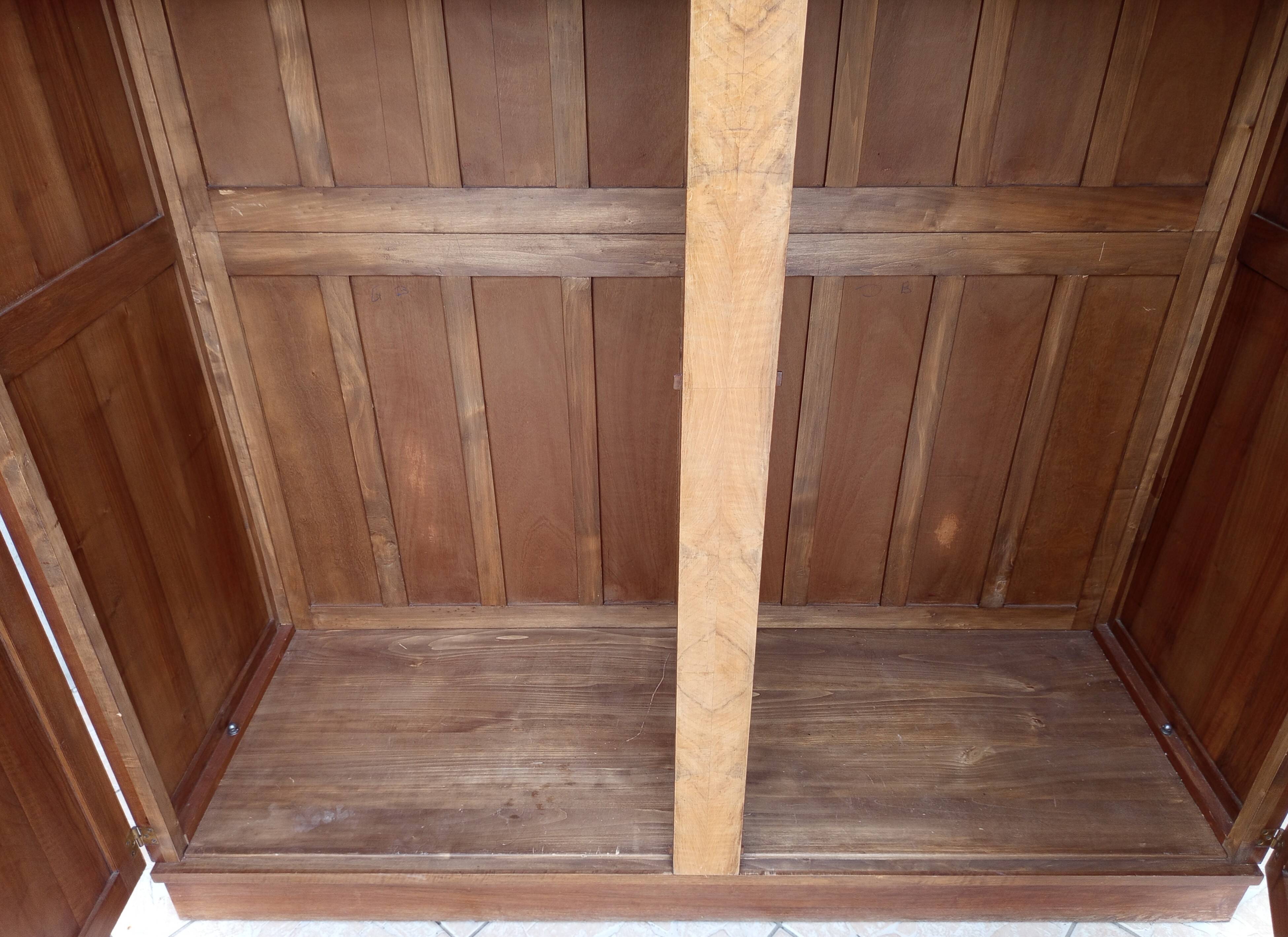 Art Deco Wardrobe in Walnut and Burl Walnut