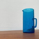 Broc en verre bleu fait main du milieu du siècle, années 1960
