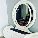 Coiffeuse retro futuriste 1970
