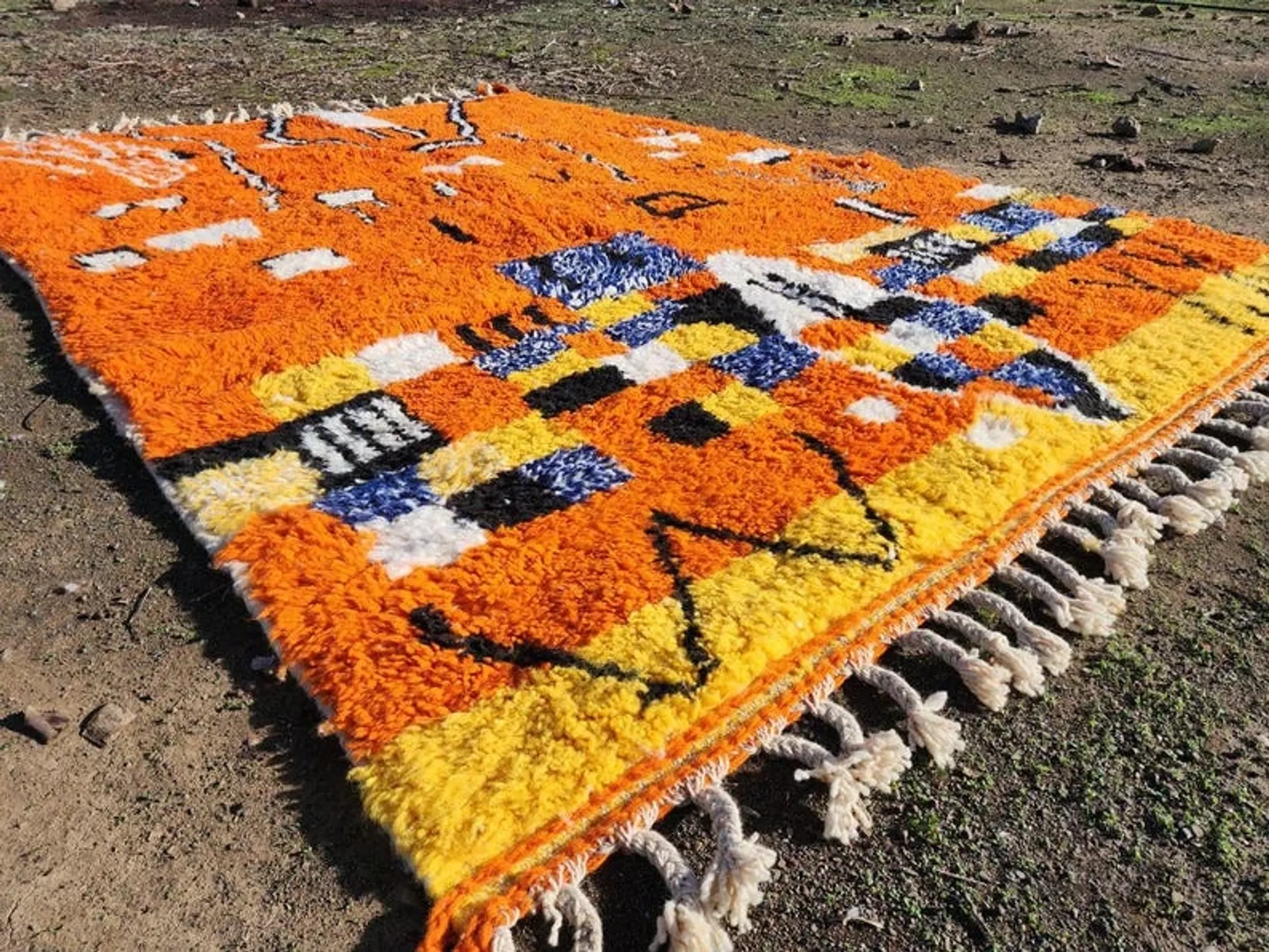 Orange Beni Ouarain Moroccan rug 300x200 cm – graphic patterns