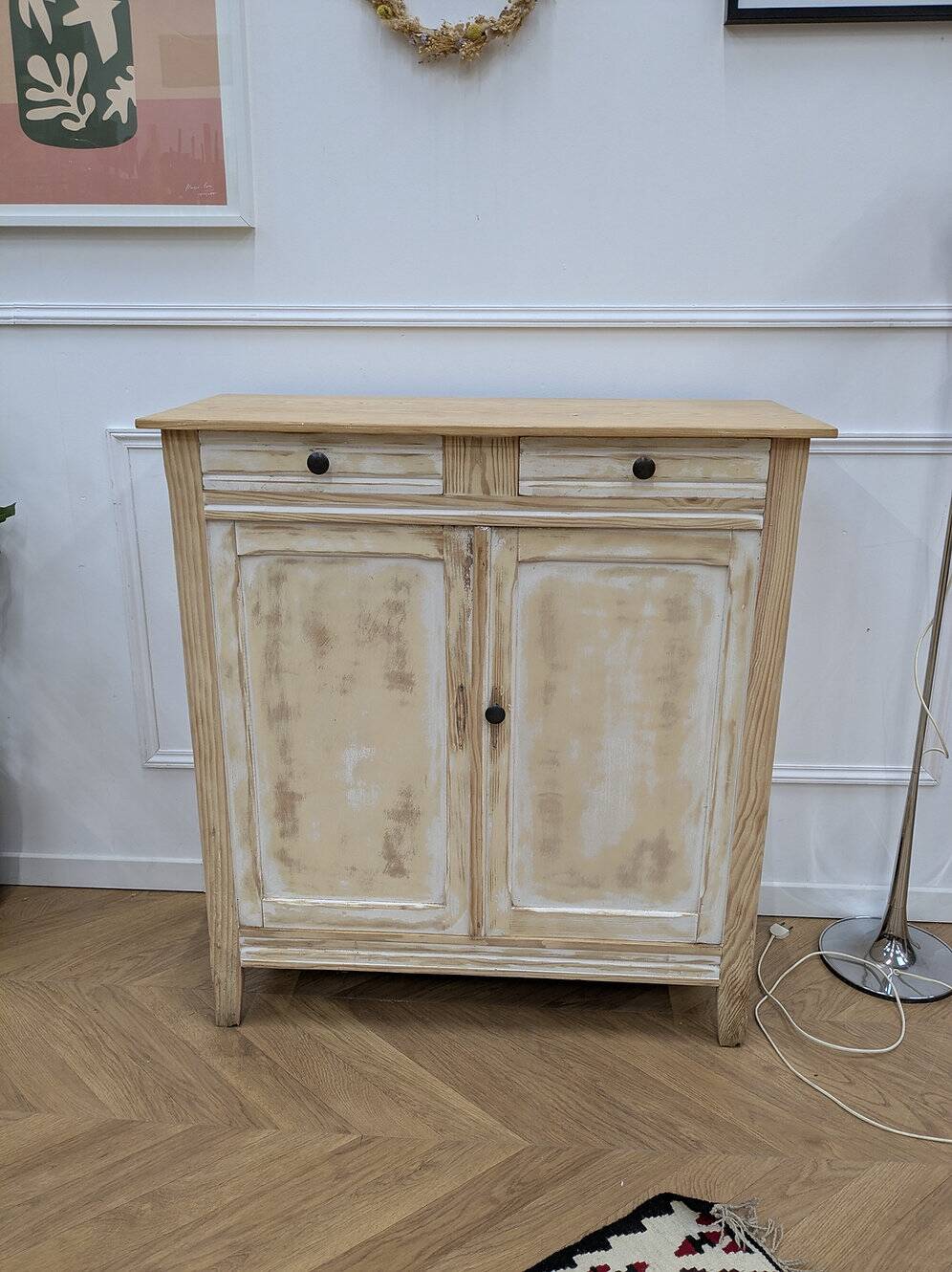 Buffet parisien vintage patiné