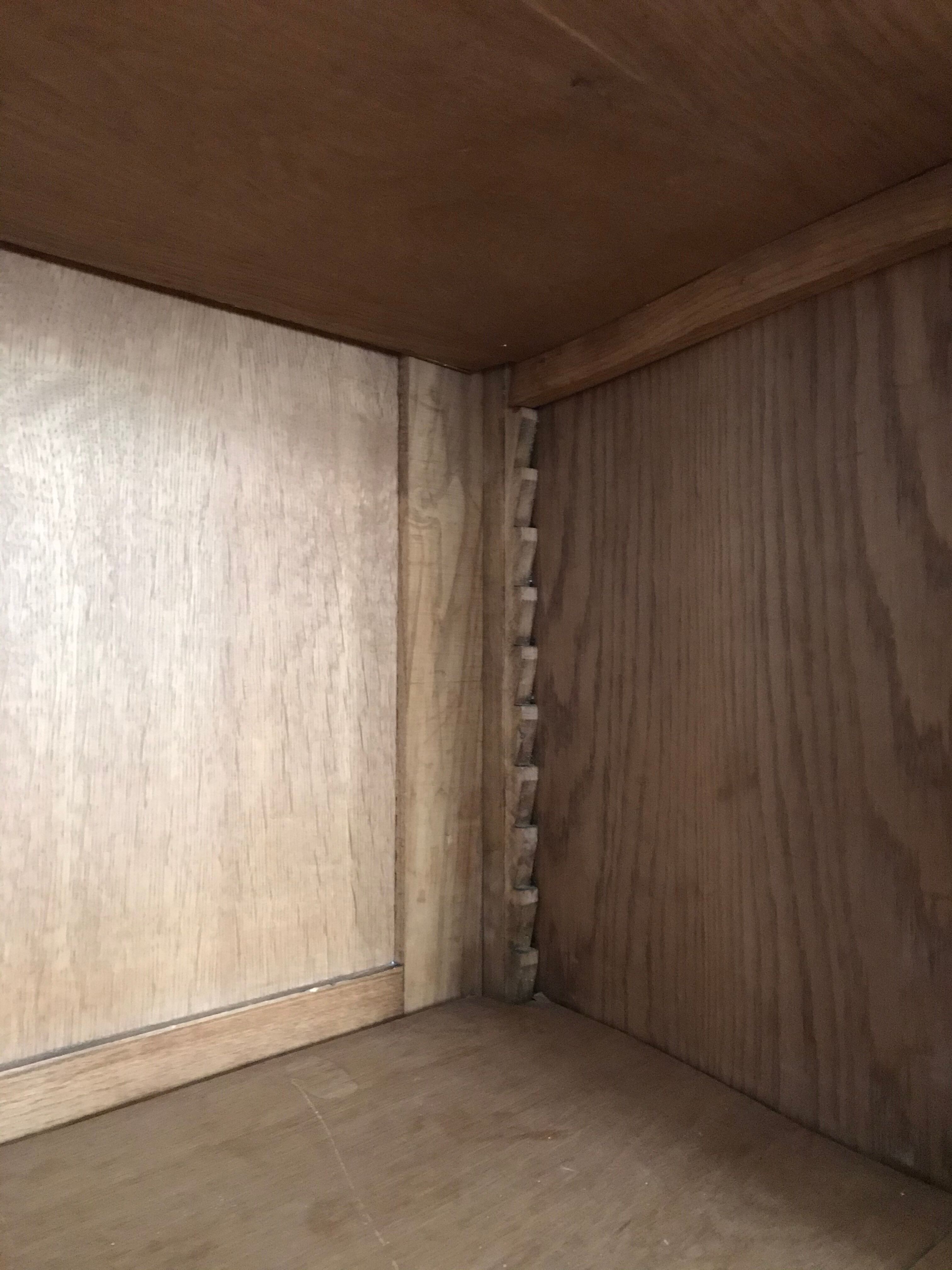 Louis XV-style 2-door wardrobe