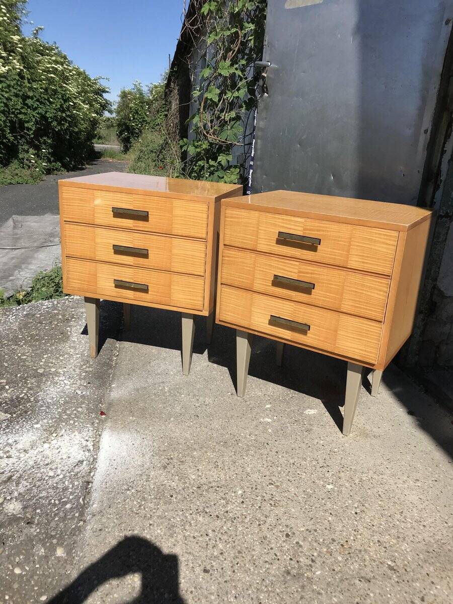 Pair of mid-century blonde lacquered bedside tables with metal legs, 1950s - set of 2