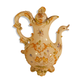 Cruche en faïence polychrome