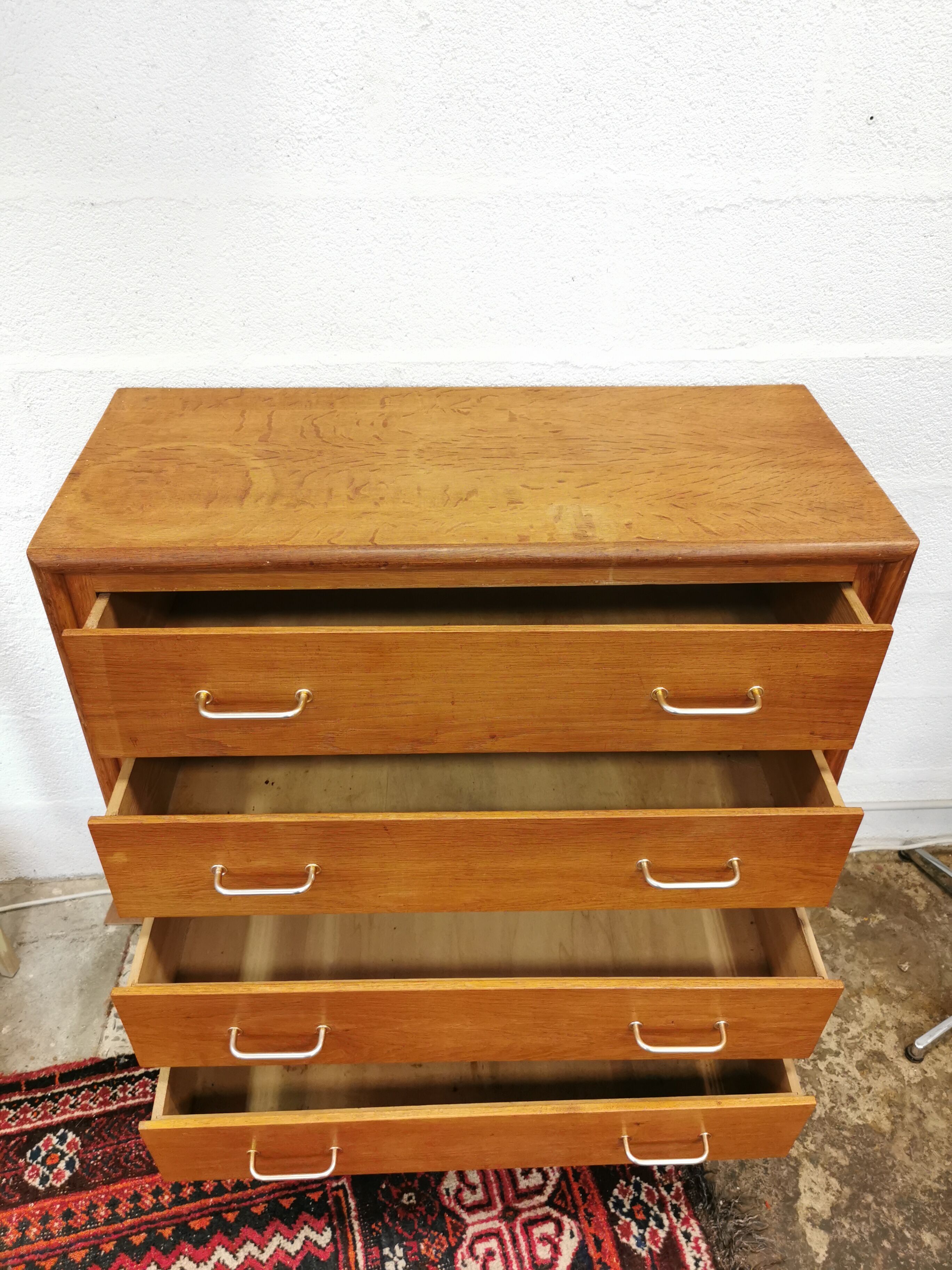 Vintage chest of drawers