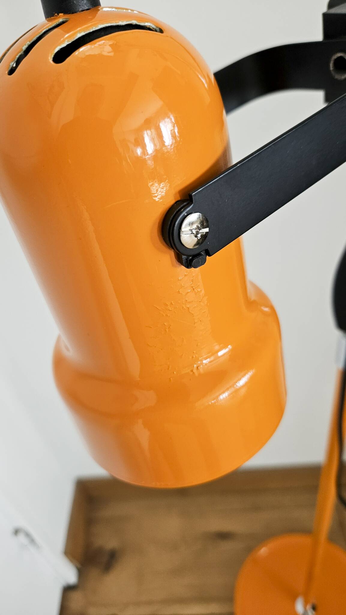 Vintage 1970s floor lamp with 2 spots, chrome, orange and black.