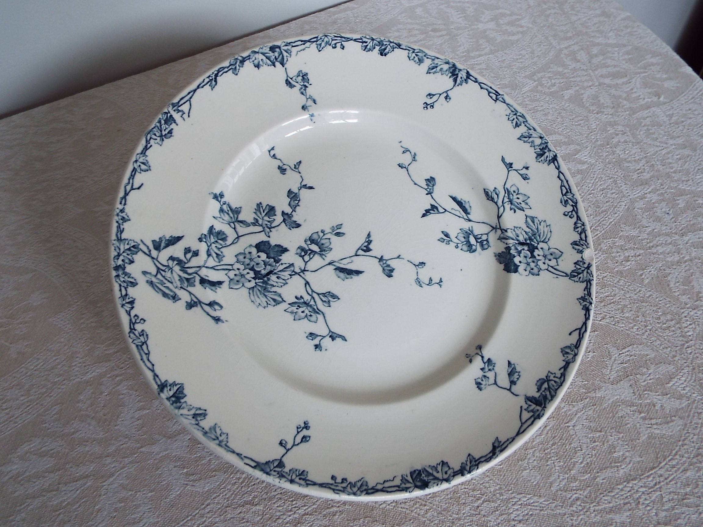 Serving plate and ravier Lunéville