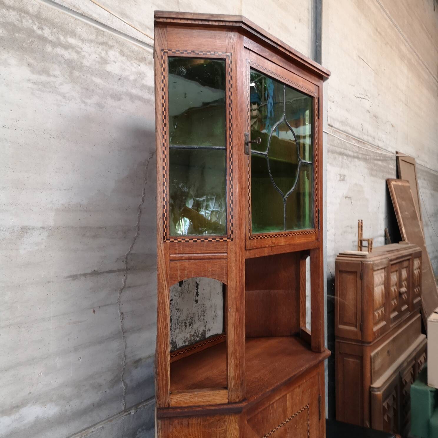 Corner cabinet oak art craft art nouveau 1920