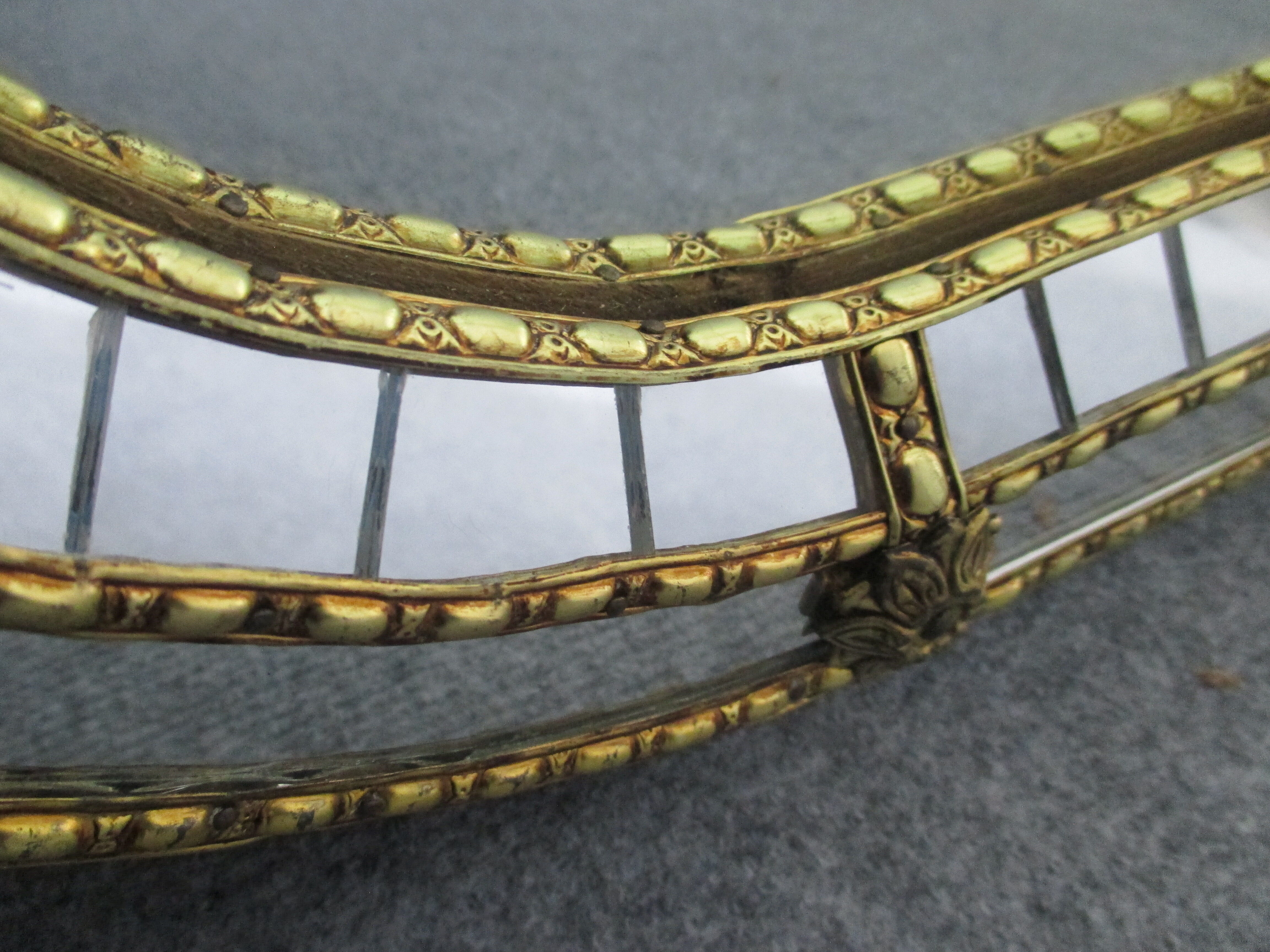 Miroir a facettes et parcloses laiton 1930/1950 - 64x81cm
