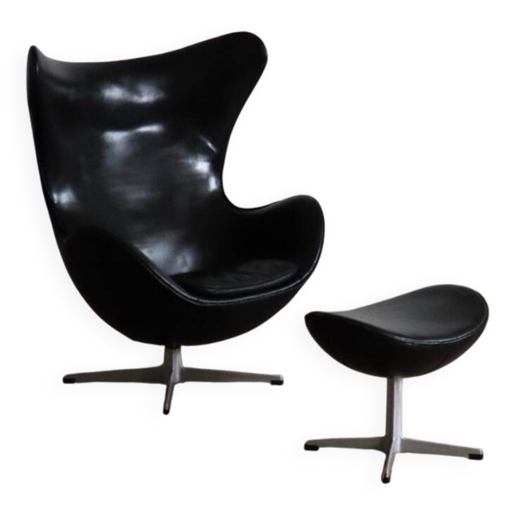 "Egg" armchair with ottoman, designed by Arne Jacobsen for Fritz Hansen, Denmark, 1963
