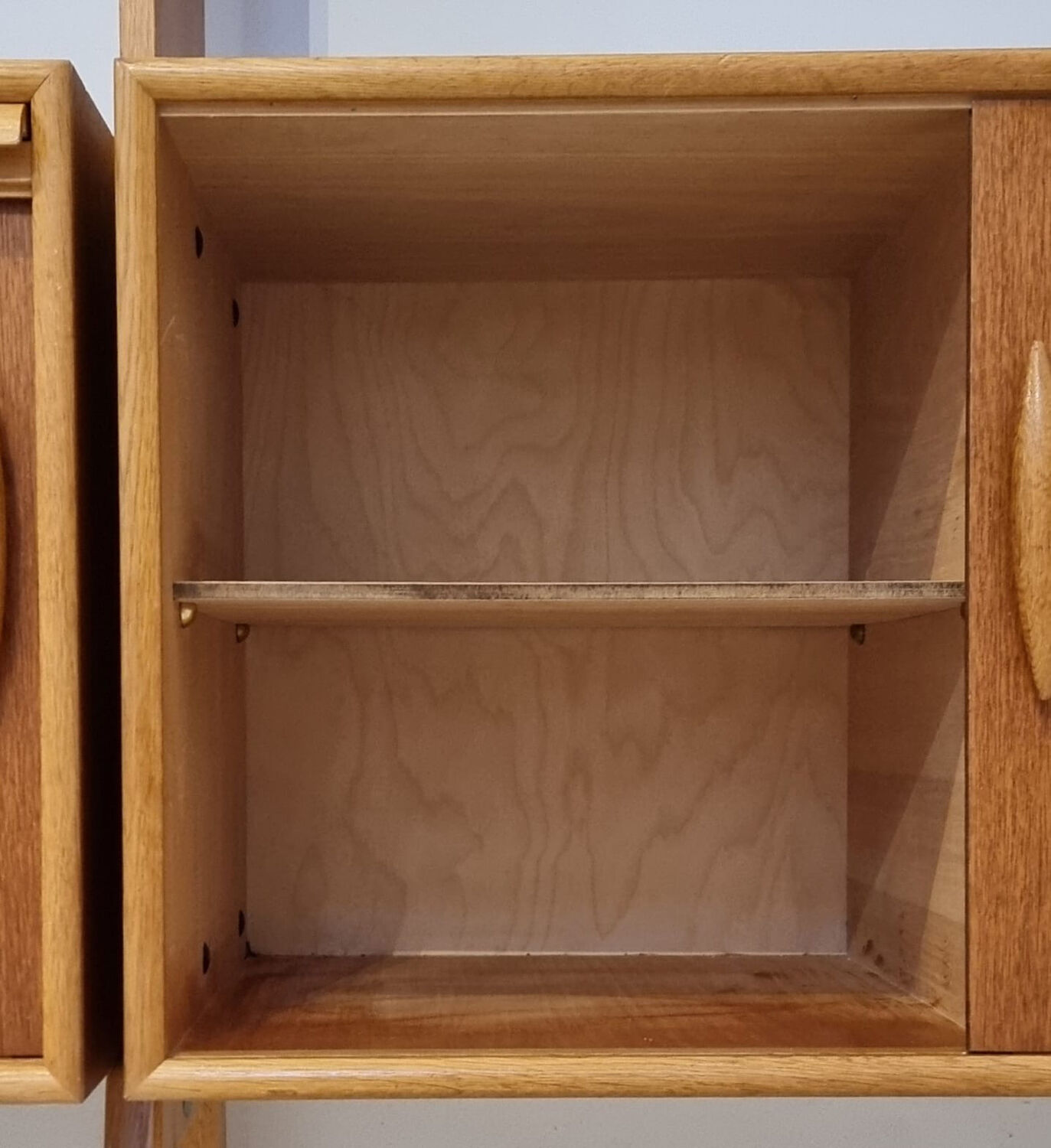 Système mural du milieu du siècle