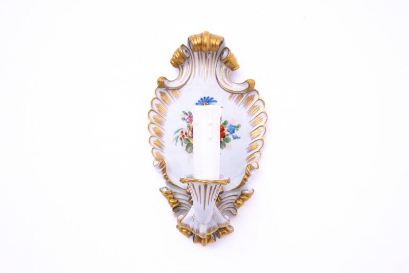 A pair of porcelain wall lamps from Capodimonte, Italy.