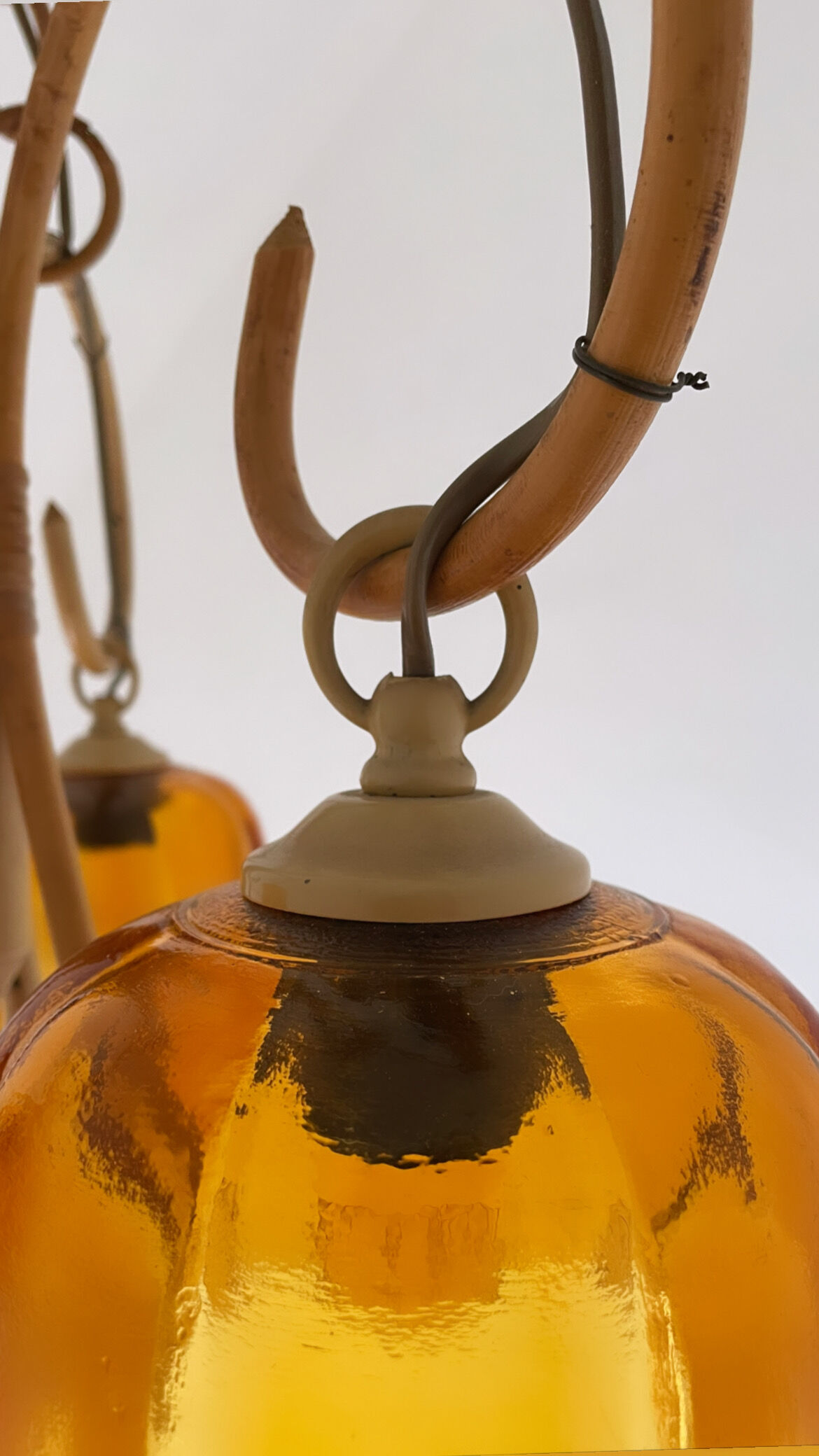 Vintage chandelier with 3 burners in rattan and bamboo
