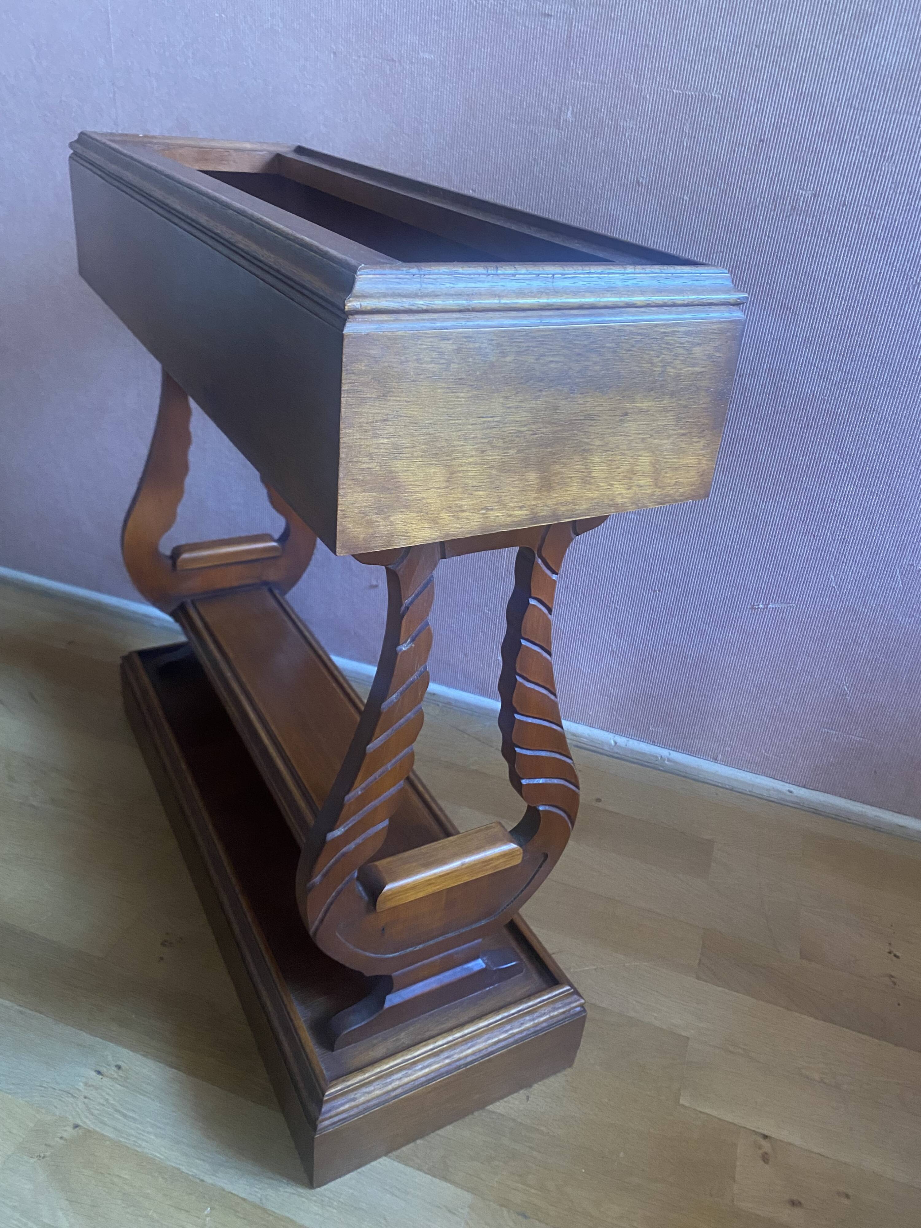 Jardinière en bois