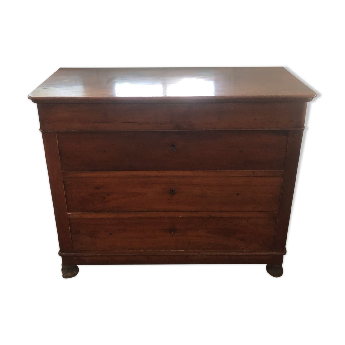 Solid wood chest of drawers