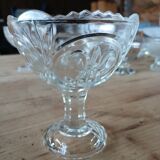 5 coupes anciennes en verre transparent