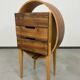 Commode ovale en bois cintré par Kreatippcci Studio