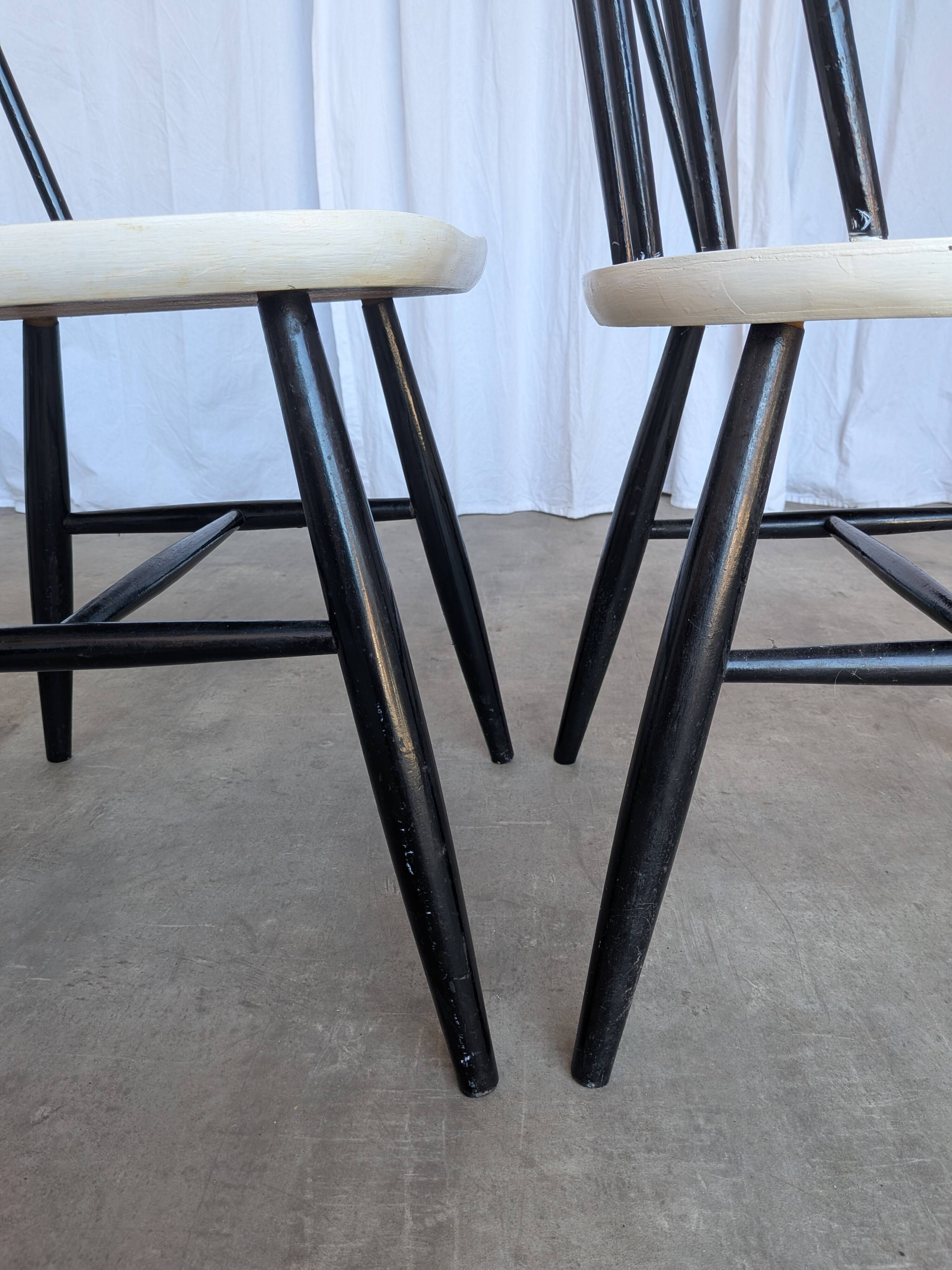 Ensemble de 3 chaises de salle à manger vintage noir et blanc, style Ilmari Tapiovaara, scandinave.