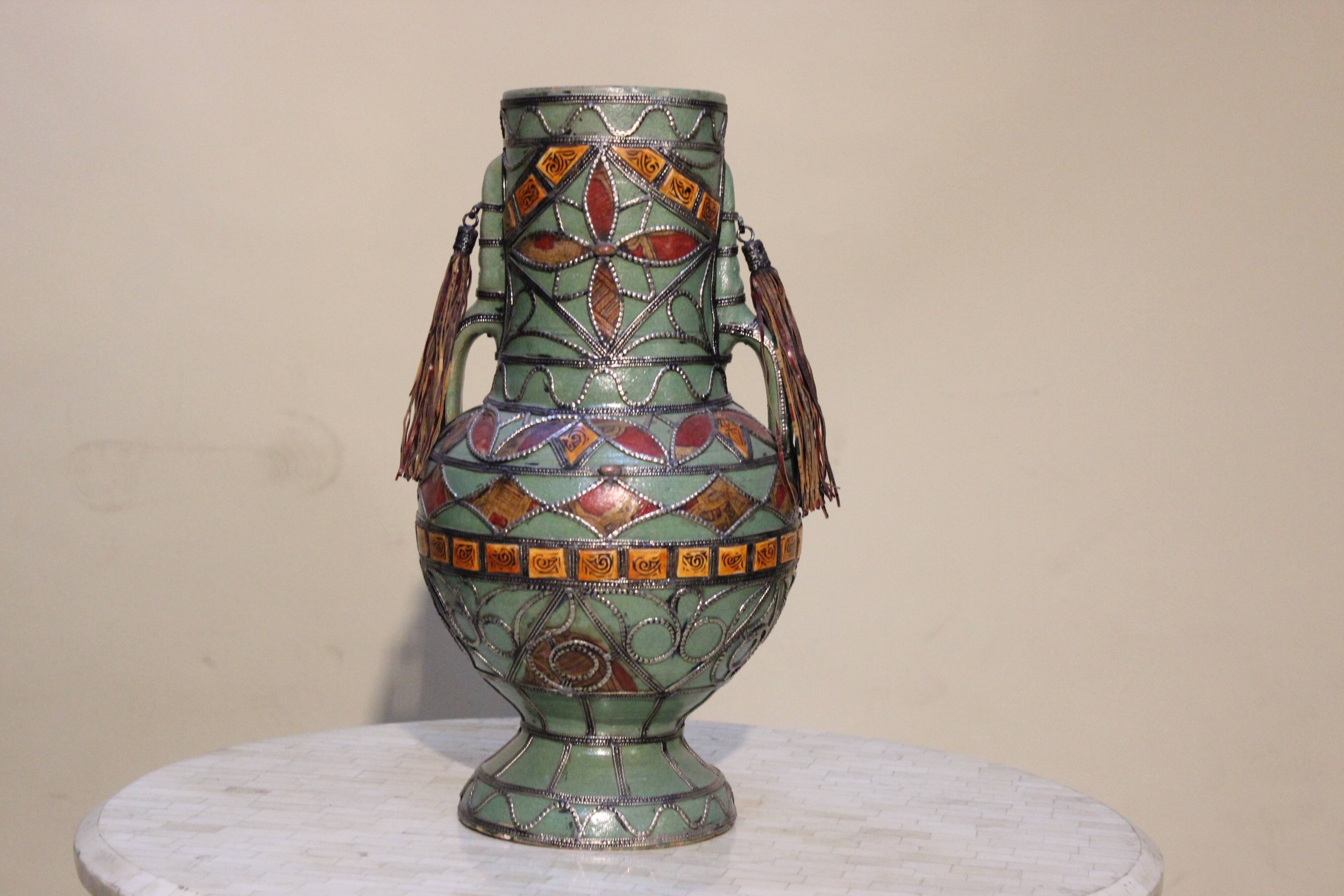 Ceramic vase