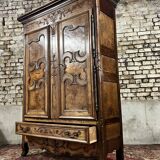 Wardrobe in walnut and burr walnut from louis xv xviii eme century
